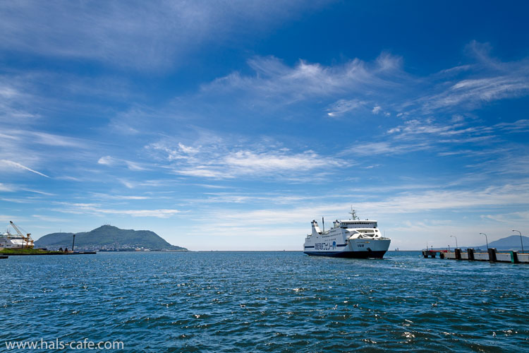 津軽海峡フェリー　初夏の船出　撮影：2013年7月20日